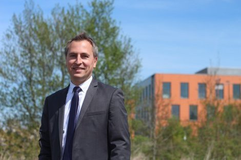 christophe-brizot-atos-les-ordinateurs-quantiques-vont-bientot-bouleverser-la-vie-des-entreprises